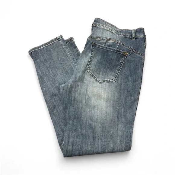 Cato Contemporary Classic Blue Women's Jeans Size 16 - Picture 5 of 8